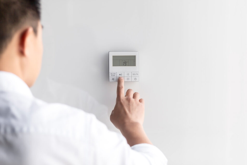 lower-thermostat-saving-money-on-heating-oil